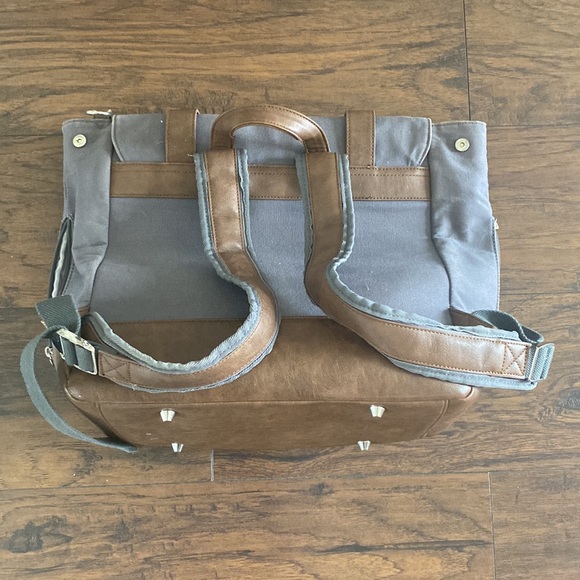 Used Little Unicorn diaper bag - Picture 2 of 4